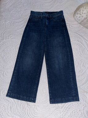 Banana Republic Jeans -  Wide Leg Cropped Dark Wash - size 25 Regular